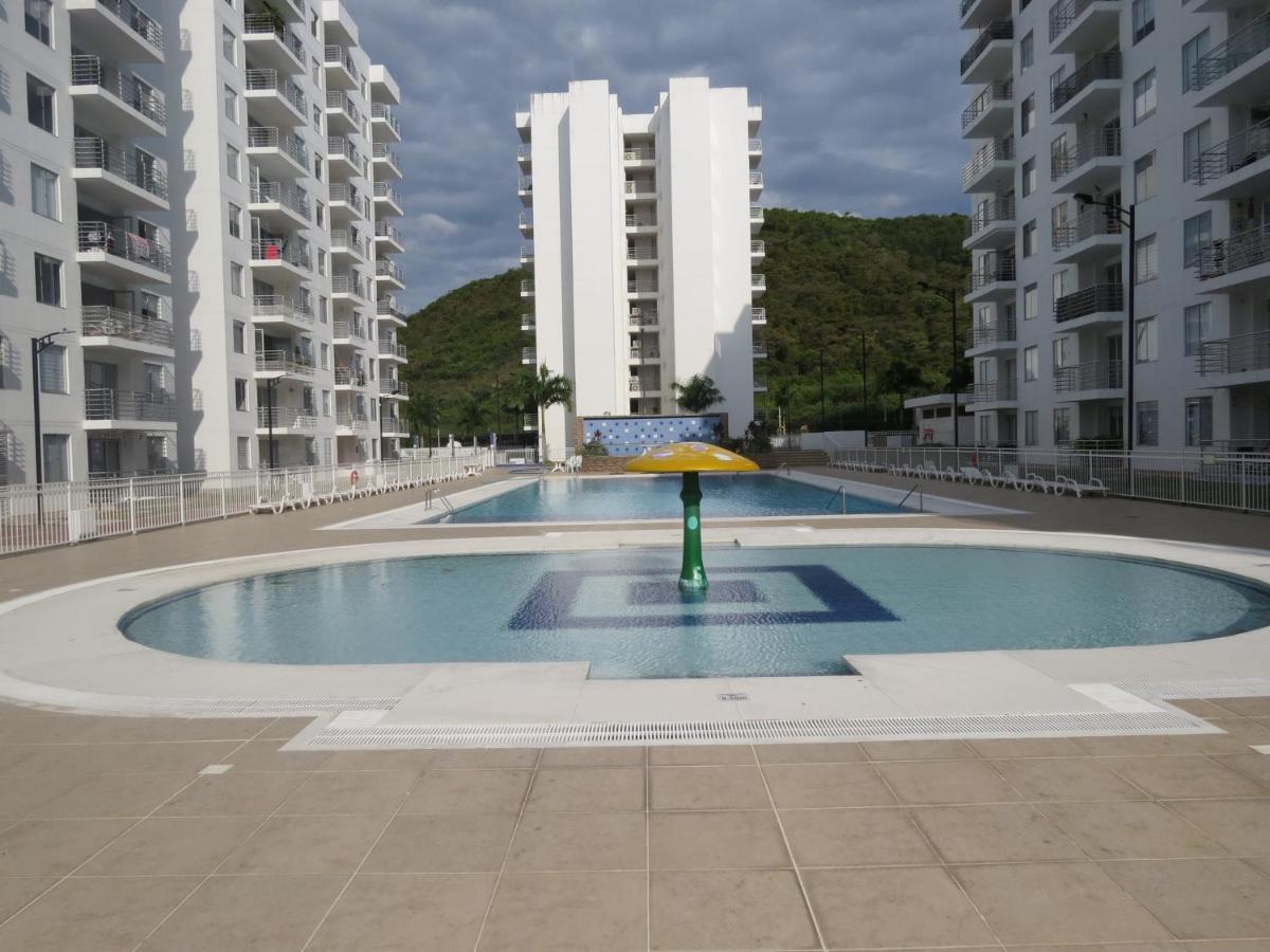 Apartment Esplendido Fantastico: Oasis With Pools And Wi-fi